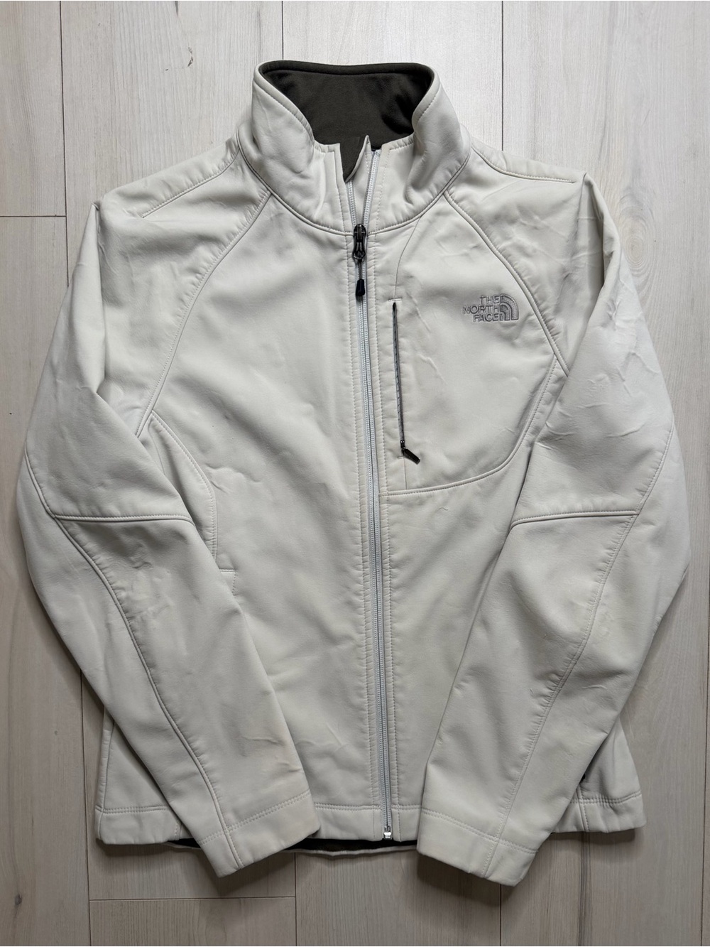 The North Face Men's White Softshell Windbreaker